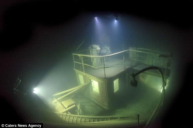 Фотография: Мини-Титаник: завораживающие подводные фотографии затонувшего 107 лет назад корабля №8 - BigPicture.ru