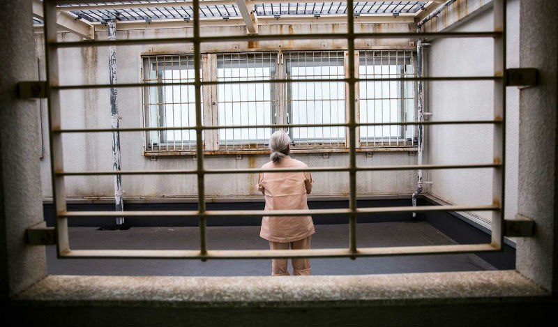 Фотография: Почему пожилые люди в Японии намеренно совершают мелкие преступления и хотят попасть в тюрьму №1 - BigPicture.ru