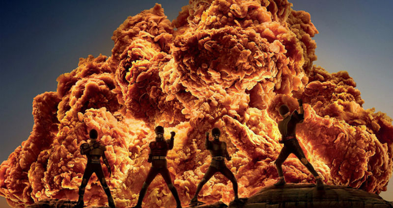 Фотография: Курица — огонь! KFC показала, как сильно острые стрипсы похожи на взрывы №1 - BigPicture.ru