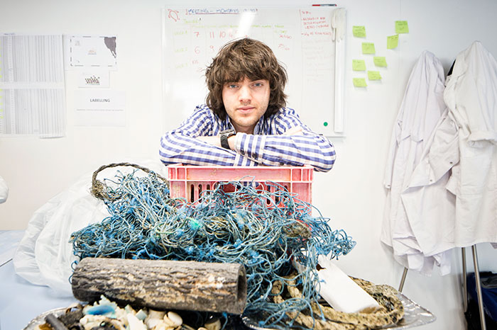 Фотография: 23-летний изобретатель придумал, как очистить от пластикового мусора Тихий океан за 5 лет №2 - BigPicture.ru