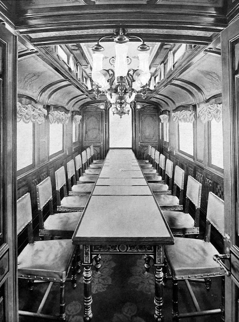 Редкие фото императорского поезда, в котором жил и путешествовал Николай II поезда, котором, фрейлин, поезд, вагонов, Николай, После, шесть, вагоне, ванной, дамском, часть, императорских, одного, императорского, вагона, подписал, отречение, мебель, Вагон