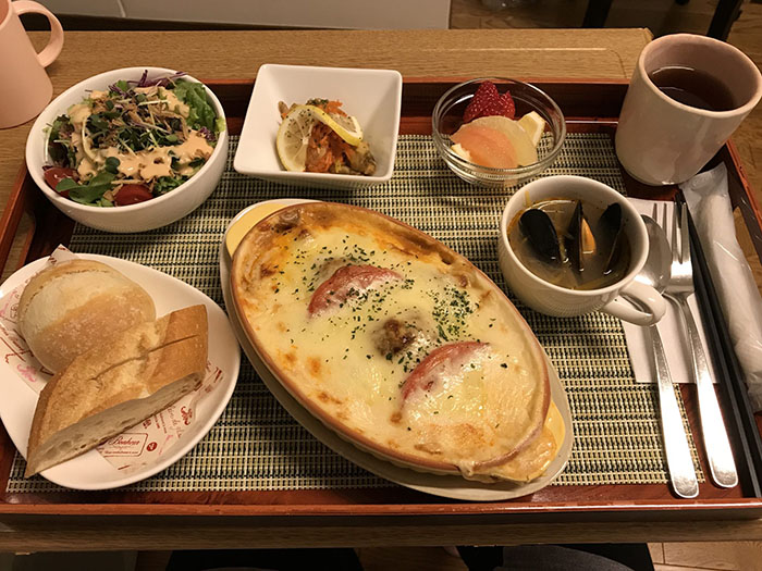 Фотография: Ложился в больницу, а попал в ресторан: как кормят больных в японских клиниках №18 - BigPicture.ru