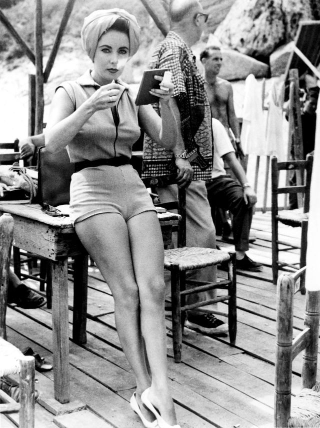 Фотография: Прекрасная Элизабет Тейлор в самом расцвете: редкие фото со съемок фильма 1959 года №25 - BigPicture.ru