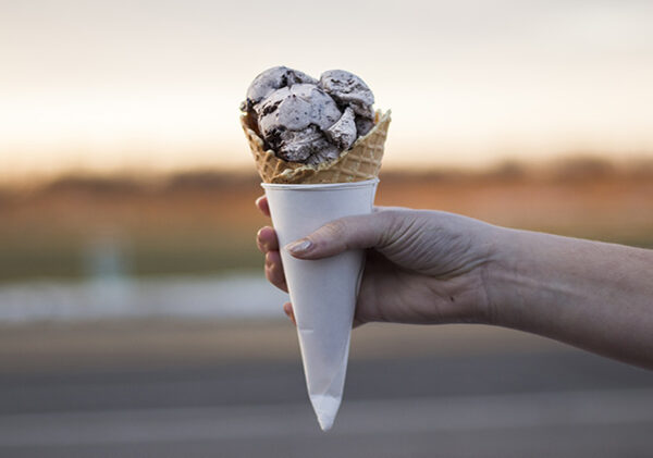 Жри мороженое и не толстей: 3 рецепта домашнего мороженого без ущерба для фигуры