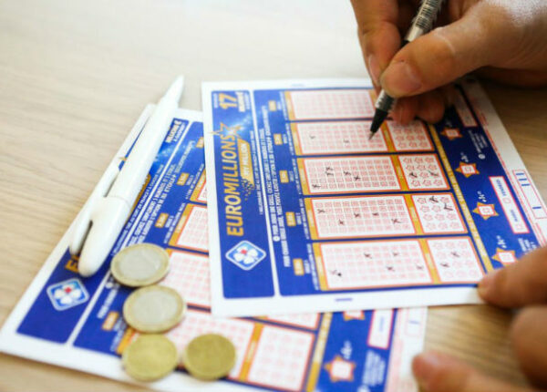 Везунчик по жизни: француз во второй раз за два года выиграл миллион евро в одной и той же лотерее