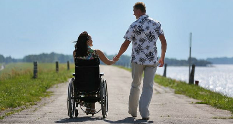 Фотография: Люди с инвалидностью рассказывают, как их вторые половинки проявляют любовь №1 - BigPicture.ru