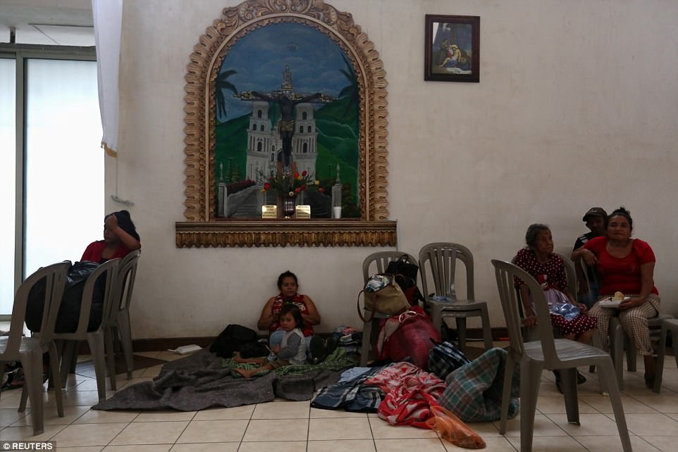 Фотография: Вулкан Фуэго в Гватемале за сутки убил 69 человек. Количество погибших растет №22 - BigPicture.ru