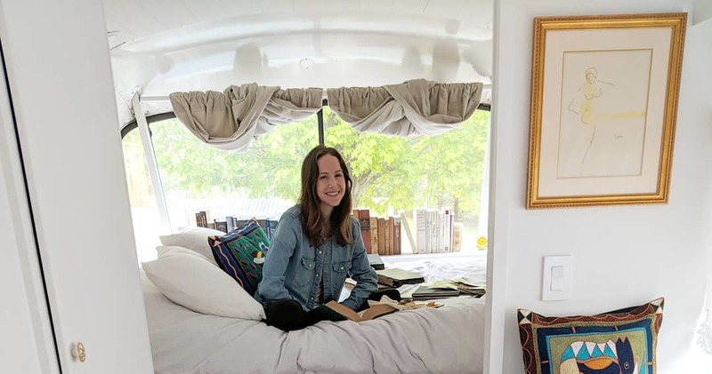 Американка потратила 70 тысяч долларов и превратила автобус-развалюху в дом своей мечты