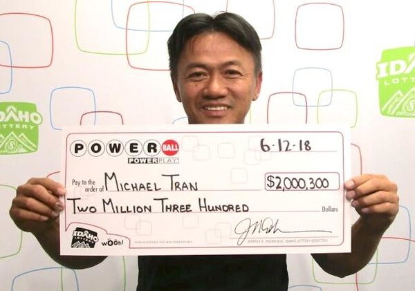 Американец 18 лет вписывал в лотерею одни и те же числа и выиграл 2 миллиона долларов