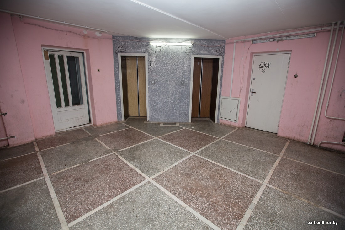 Обычный с виду, замысловатый внутри: уникальный дом-загадка в Минске с 3-уровневыми квартирами этаже, квартир, квартиры, этажа, квартире, жильцов, Минске, трехэтажные, первом, здесь, общем, считался, таких, располагается, очень, такой, можно, сложно, элитным, Жители