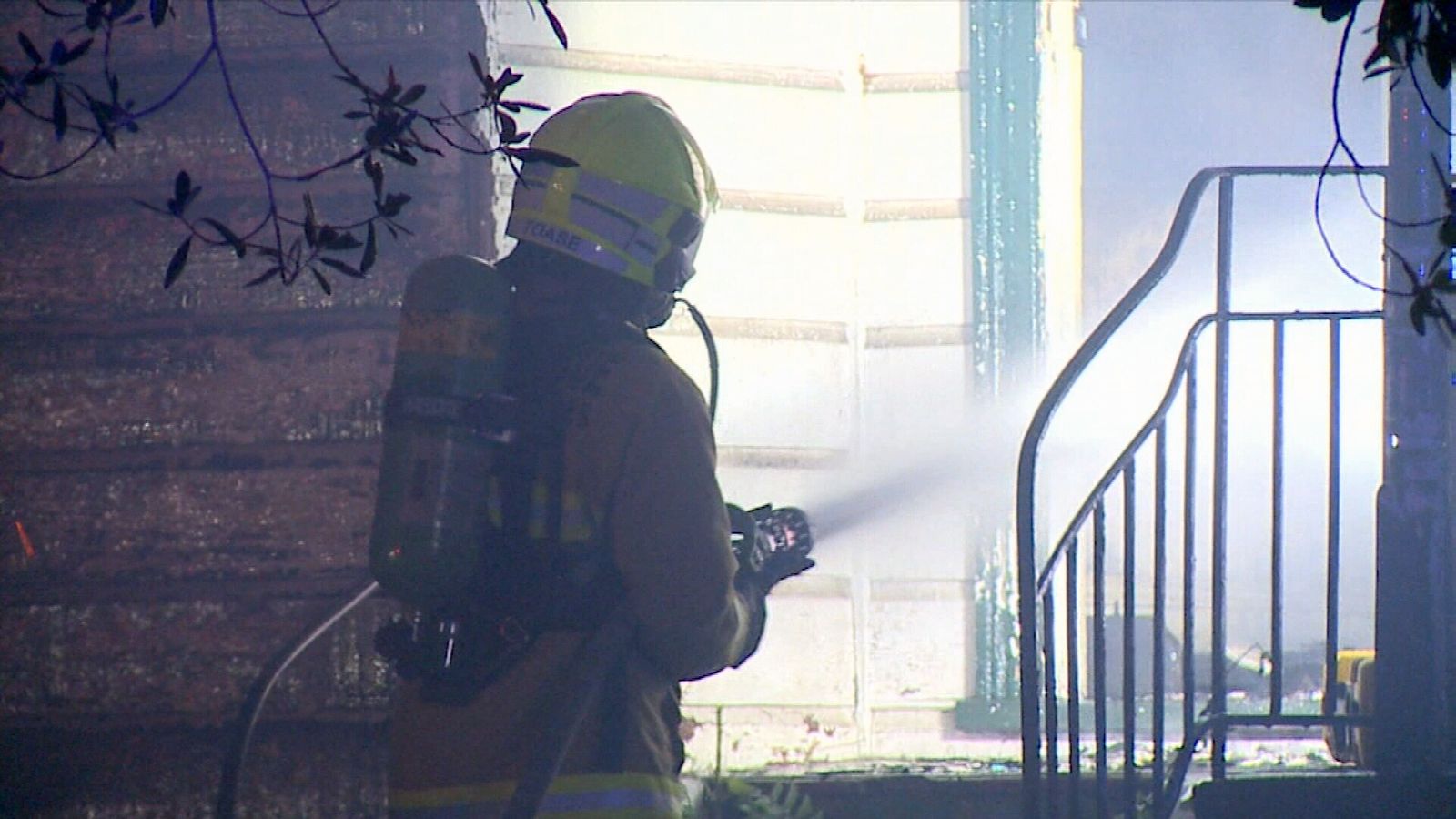 Фотография: Реальная жизнь страшнее, чем кино: пожарный показал, как выглядит пожар изнутри №3 - BigPicture.ru