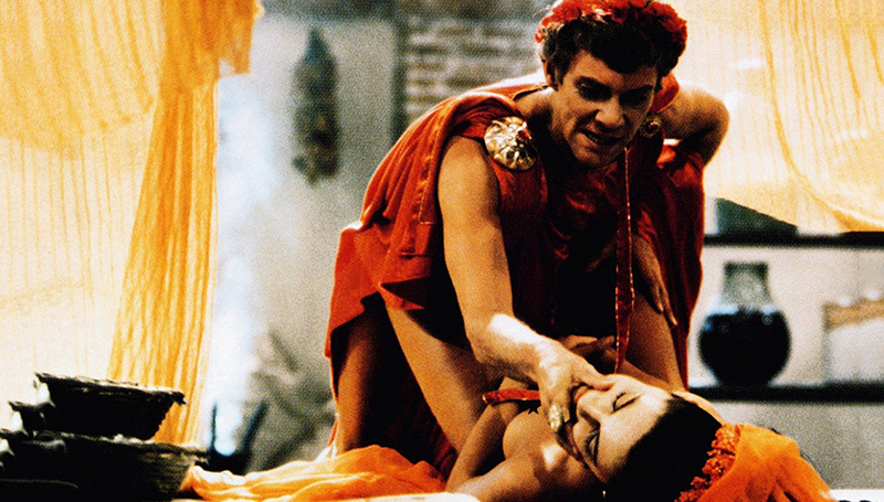 «В Древнем Риме секса нет!», как раньше боролись за нравственность