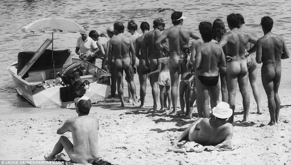 Фотография: Девушки в бикини, свобода и безработица: как жила Австралия в 70-е №3 - BigPicture.ru