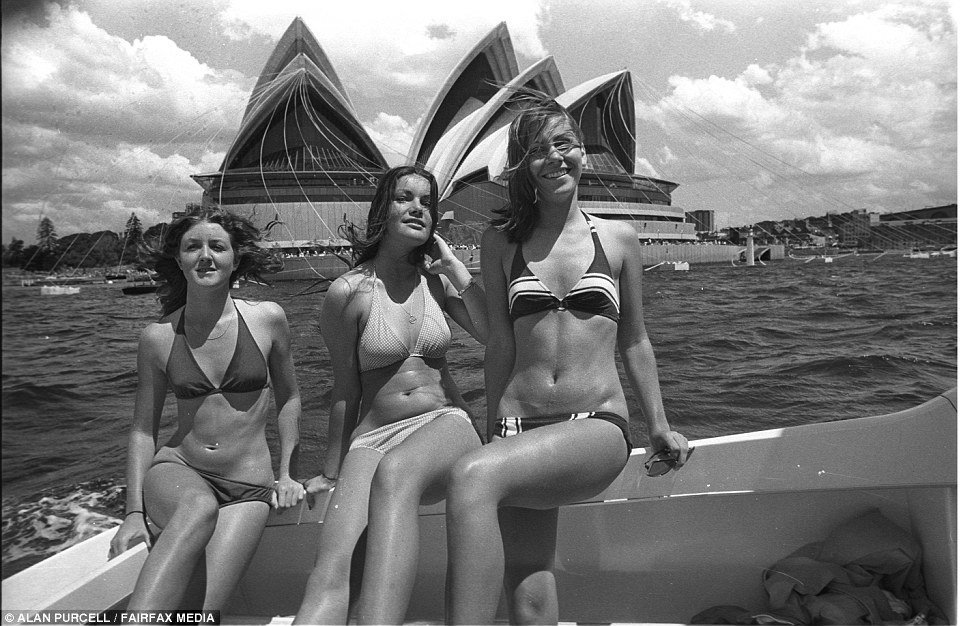 Фотография: Девушки в бикини, свобода и безработица: как жила Австралия в 70-е №4 - BigPicture.ru