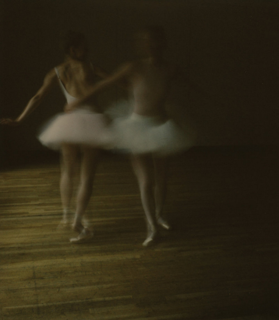 Фотография: Дерзкие, изящные, нежные: фотограф показала мир балерин №2 - BigPicture.ru