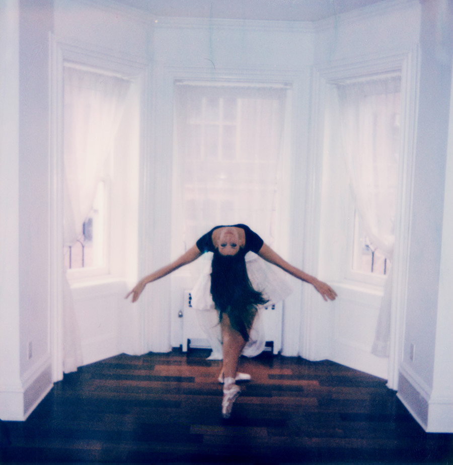 Фотография: Дерзкие, изящные, нежные: фотограф показала мир балерин №9 - BigPicture.ru
