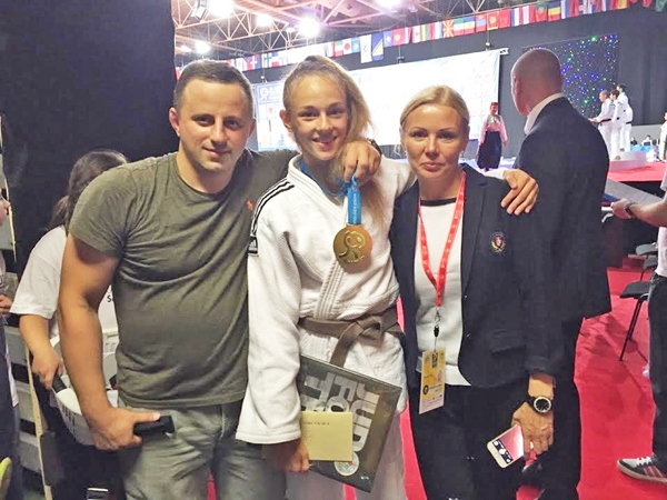 Фотография: Черный пояс по красоте: 17-летняя Дарья Белодед из Украины стала чемпионкой мира по дзюдо №8 - BigPicture.ru