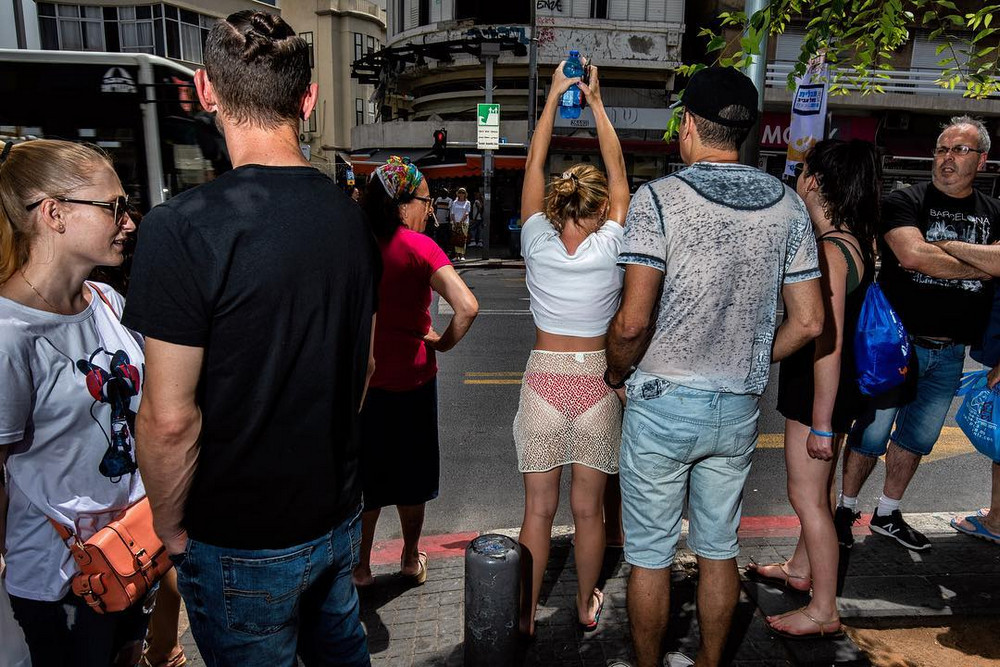 Неожиданные уличные сцены Нью-Йорка и Тель-Авива в объективе мастер стрит-фото Ронен Берка
