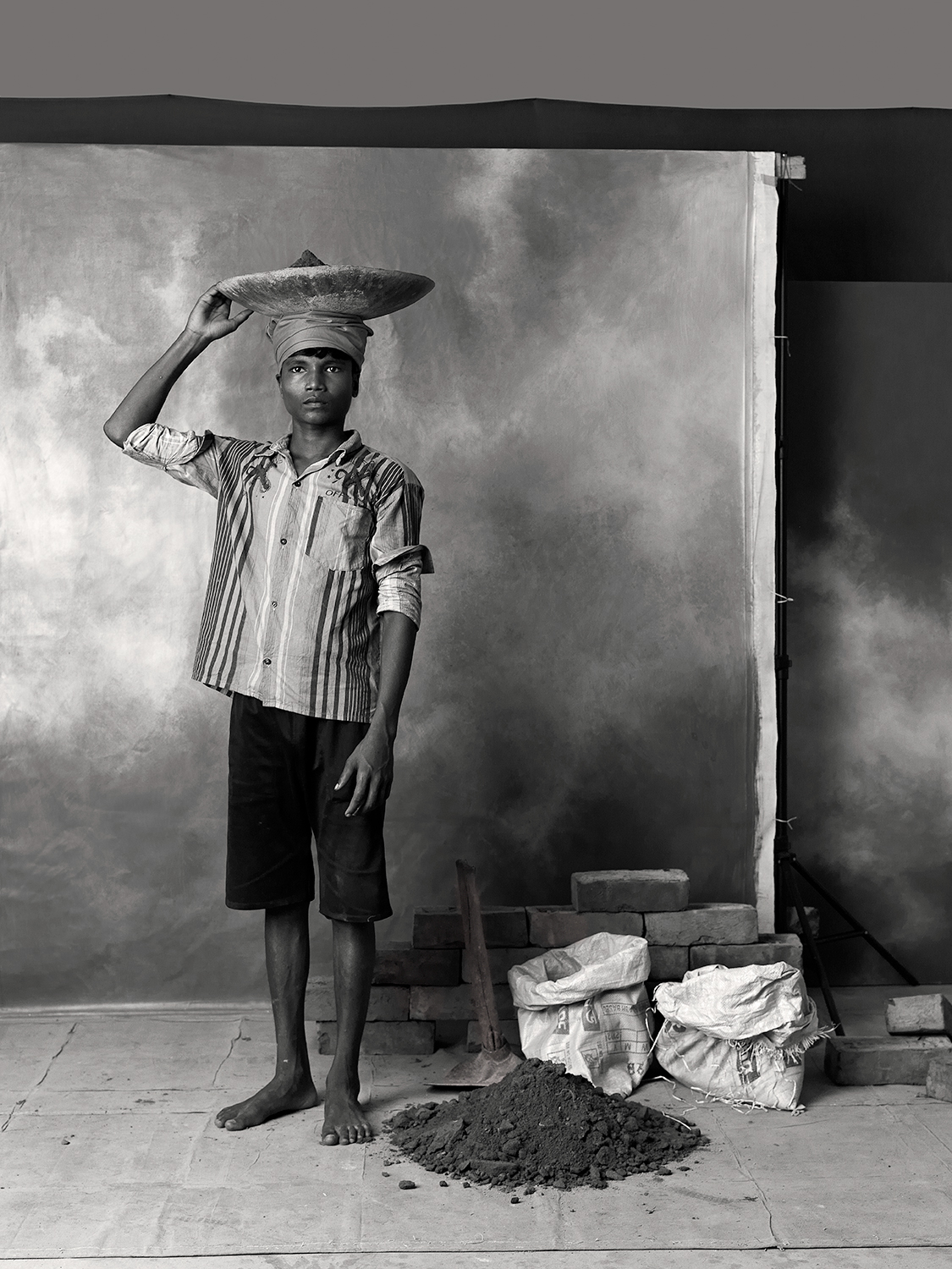 Сколько зарабатывают чистильщик ушей, уличный астролог и другие представители исчезающих профессий в Индии