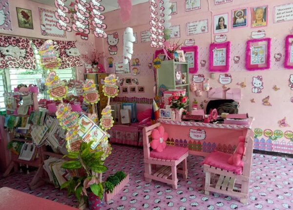 Как вам такое, Снежанна Денисовна?! Филиппинская учительница за свой счет превратила класс в розовый рай Hello Kitty