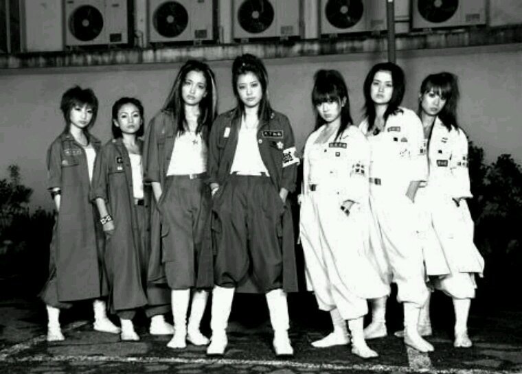 Фотография: Дерзкие и опасные: 20 винтажных фото японских девушек сукэбан №17 - BigPicture.ru