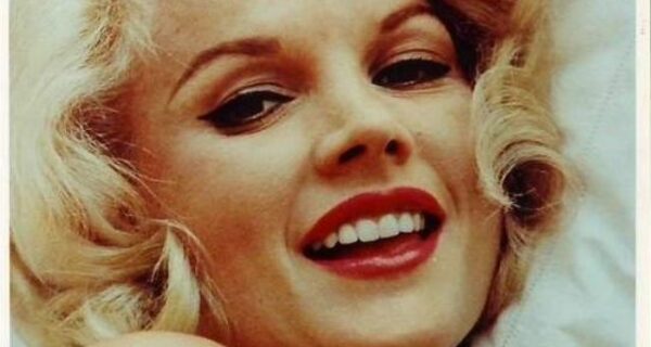 «Даю 150 коров за эту куколку!». Невероятная Кэрролл Бейкер в винтажном фото-сете