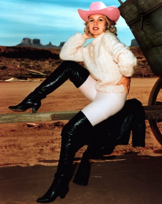 Невероятная Кэрролл Бейкер в винтажном фото-сете