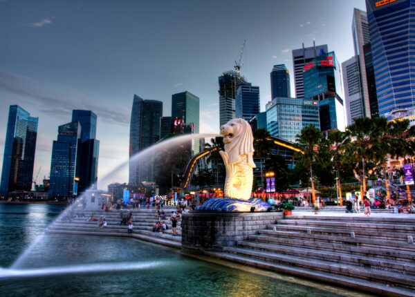 «За что? Просто так!»: Сингапур раздаст жителям полмиллиарда долларов
