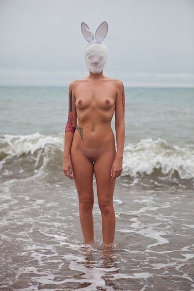 Фотография: Обнаженные девушки в масках от Бена Хоппера №7 - BigPicture.ru