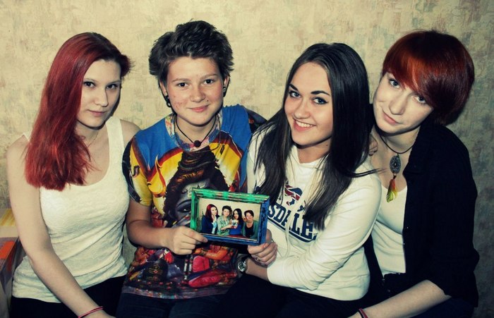 Фотография: Четыре подруги из России 7 лет делали совместные фото, и вот что из этого вышло №4 - BigPicture.ru