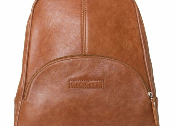 Кожаные рюкзаки: дань моде или удобный аксессуар?