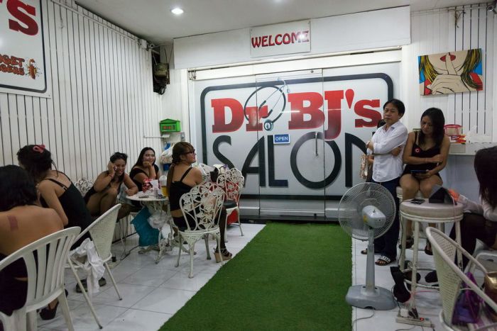 dr bj s salon minet bar v bangkoke 4