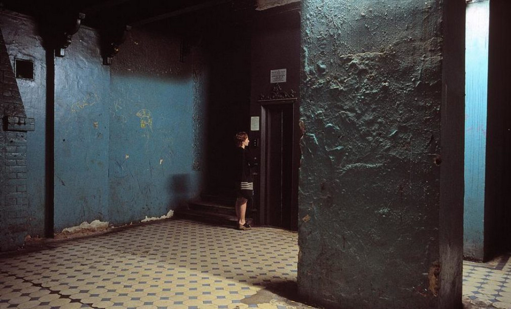 Фотография: Отчаянные девяностые в объективе французского фотографа Лиз Сарфати №72 - BigPicture.ru