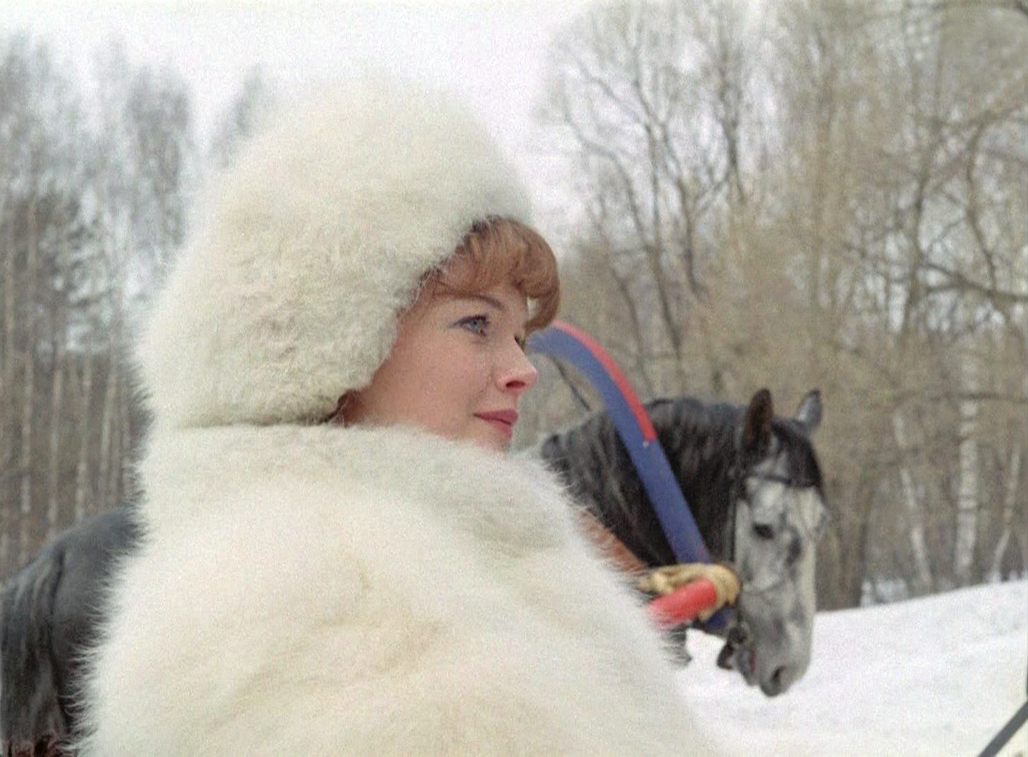 Ещё один портрет Александры Яковлевой в образе Алёны из советского новогоднего мюзикла