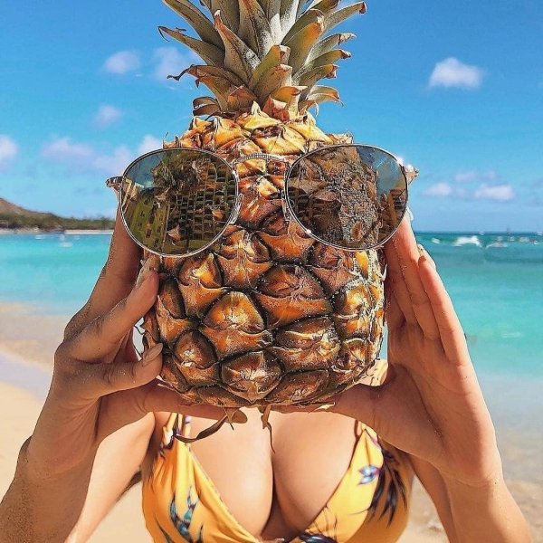 Фотография: Девушки и ананасы: 20+ горячих фото, от которых потекут слюнки №15 - BigPicture.ru