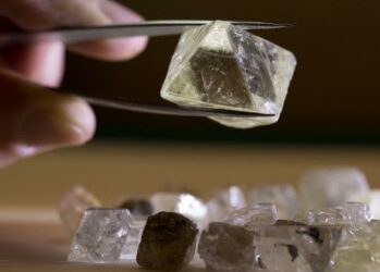 Удачная находка: в Якутии добыли очередной алмаз-рекордсмен