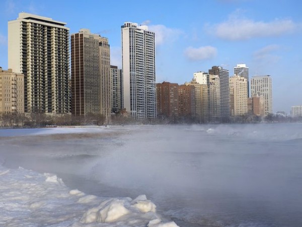 Фотография: Чибирские холода: США сковали рекордные морозы, Чикаго сковало льдом №7 - BigPicture.ru