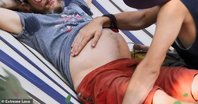 Фотография: Когда папа становится мамой: беременный трансгендер и его передродовая депрессия №12 - BigPicture.ru