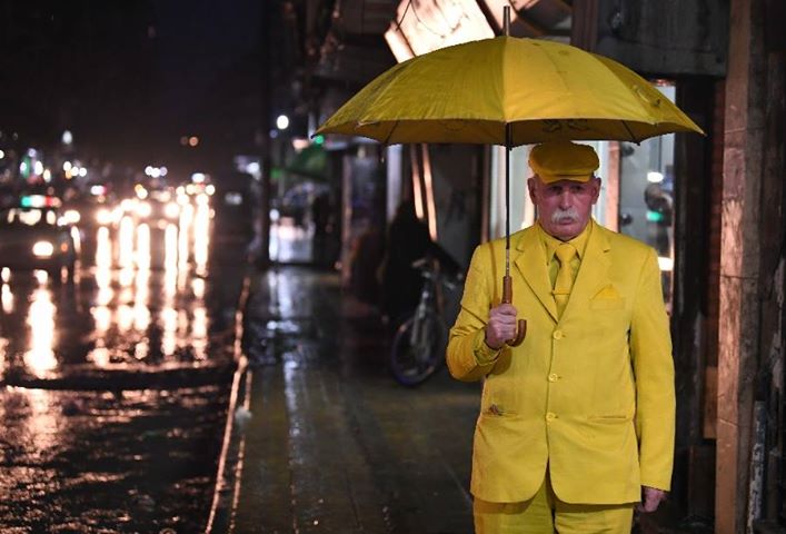 Фотография: Цвет настроения - желтый: этот пожилой сириец уже 35 лет надевает одежду только одного оттенка №1 - BigPicture.ru
