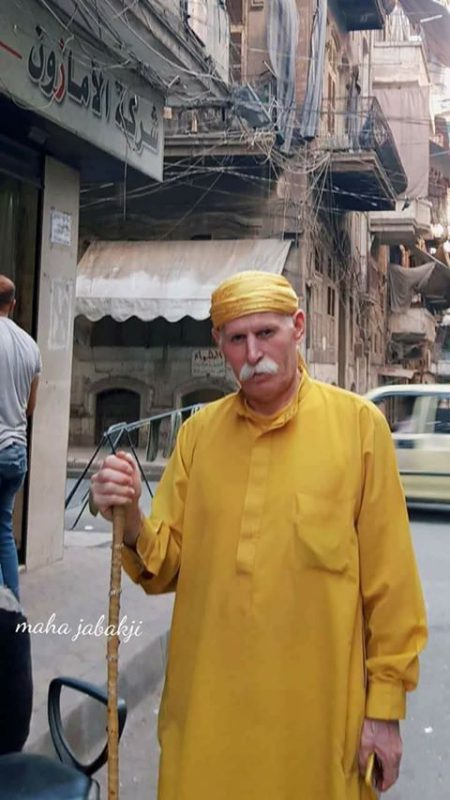 Фотография: Цвет настроения - желтый: этот пожилой сириец уже 35 лет надевает одежду только одного оттенка №5 - BigPicture.ru