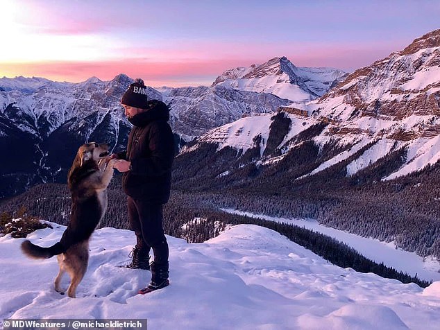Фотография: Друга в горы бери, рискни: заядлый путешественник и его верный пес в поисках приключений №10 - BigPicture.ru