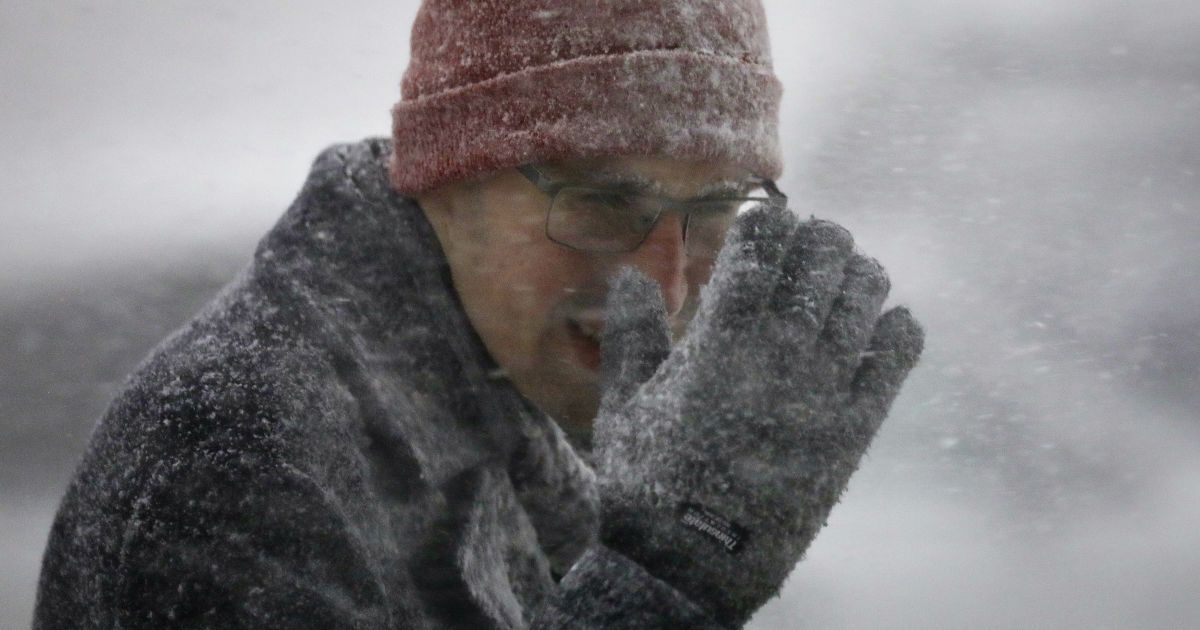 Фотография: Чибирские холода: США сковали рекордные морозы, Чикаго сковало льдом №9 - BigPicture.ru
