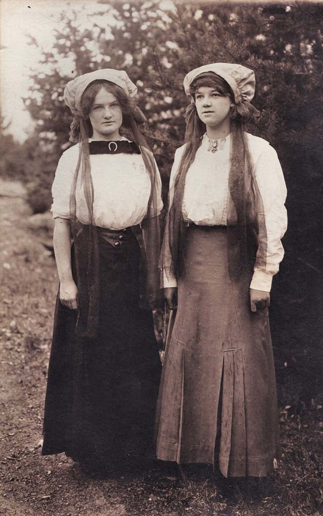 Фотография: Мгновения прошлого: как выглядели юные леди 100 лет назад №10 - BigPicture.ru