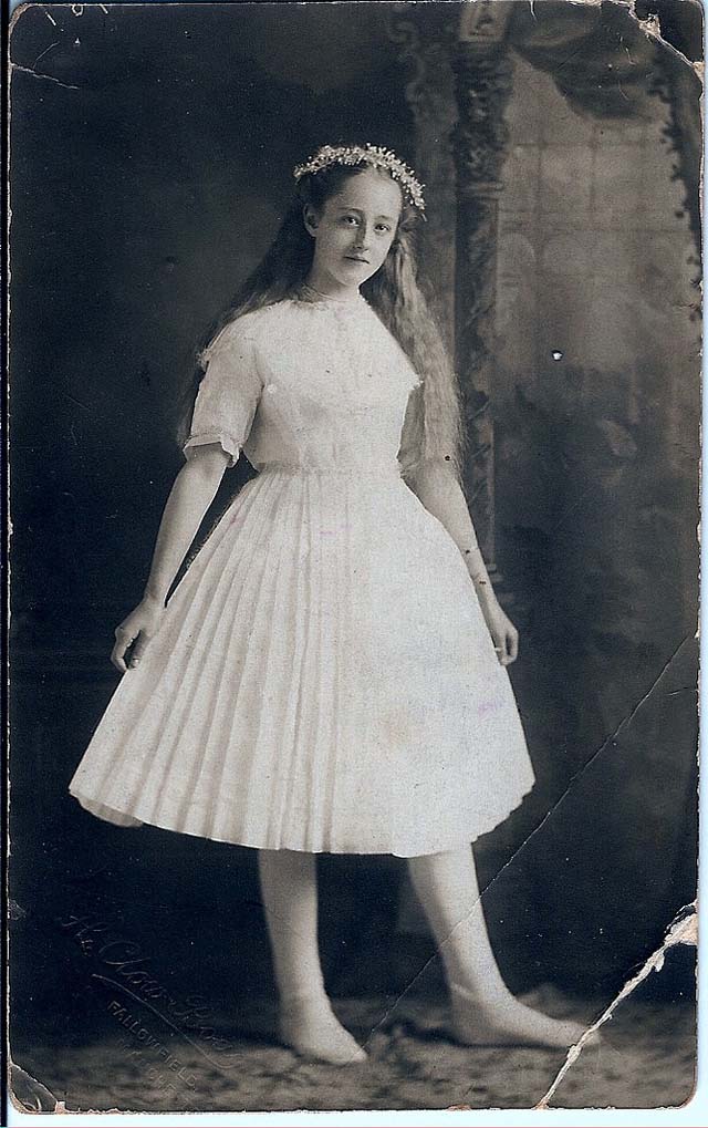 Фотография: Мгновения прошлого: как выглядели юные леди 100 лет назад №11 - BigPicture.ru