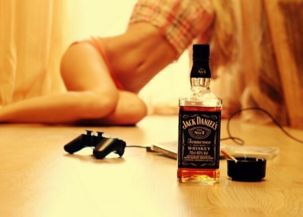 «Пить или не пить?» — Как разные виды алкоголя влияют на сексуальные возможности