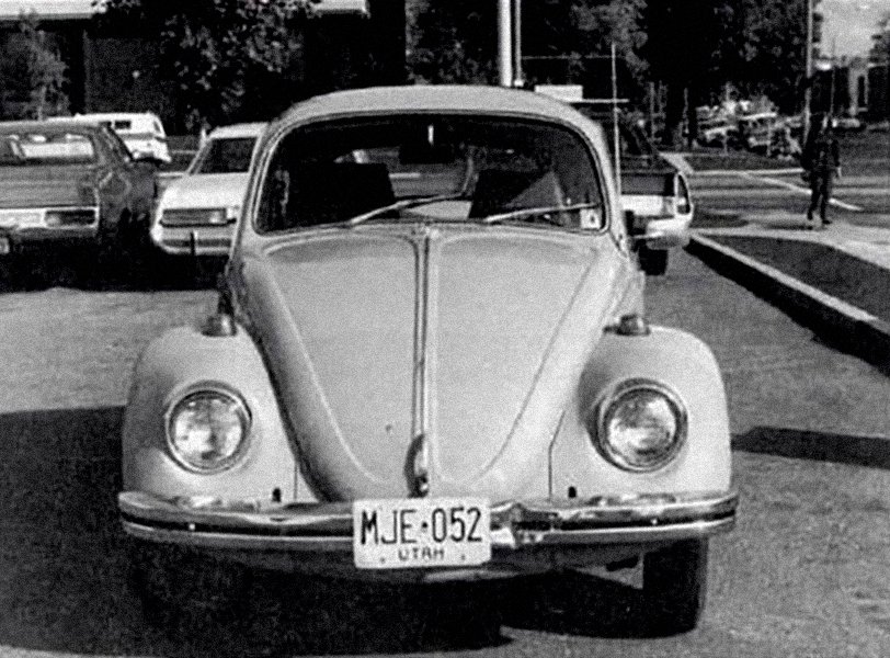 Фольксваген-жук Теда Банди оранжевого цвета