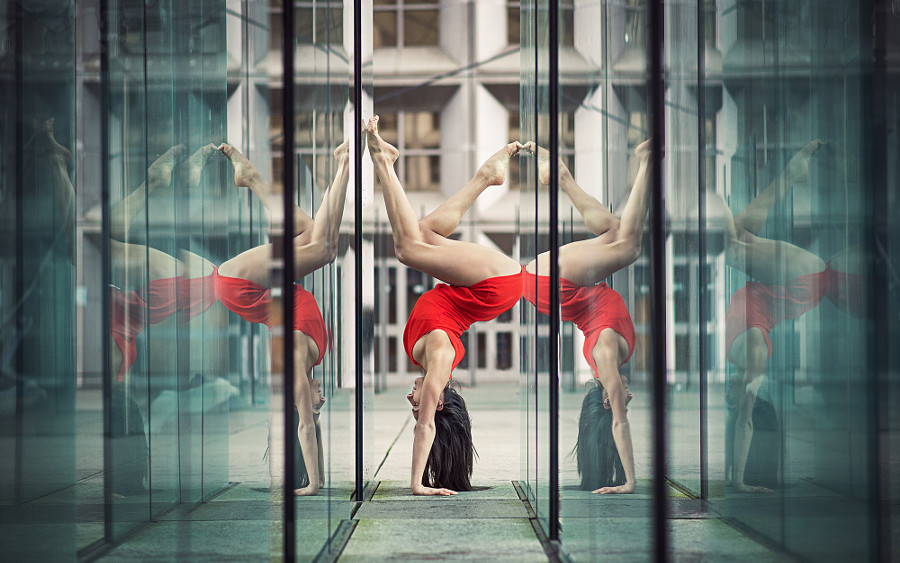 Фотография: Магия танца с мегаполисом: великолепная серия фото гимнастов и танцоров от Димитрия Рулланда №15 - BigPicture.ru