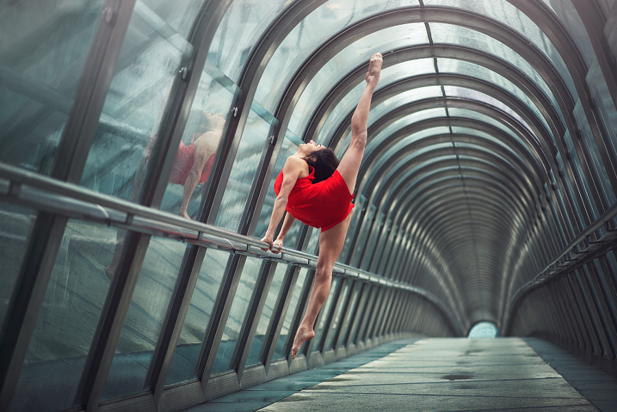 Фотография: Магия танца с мегаполисом: великолепная серия фото гимнастов и танцоров от Димитрия Рулланда №17 - BigPicture.ru