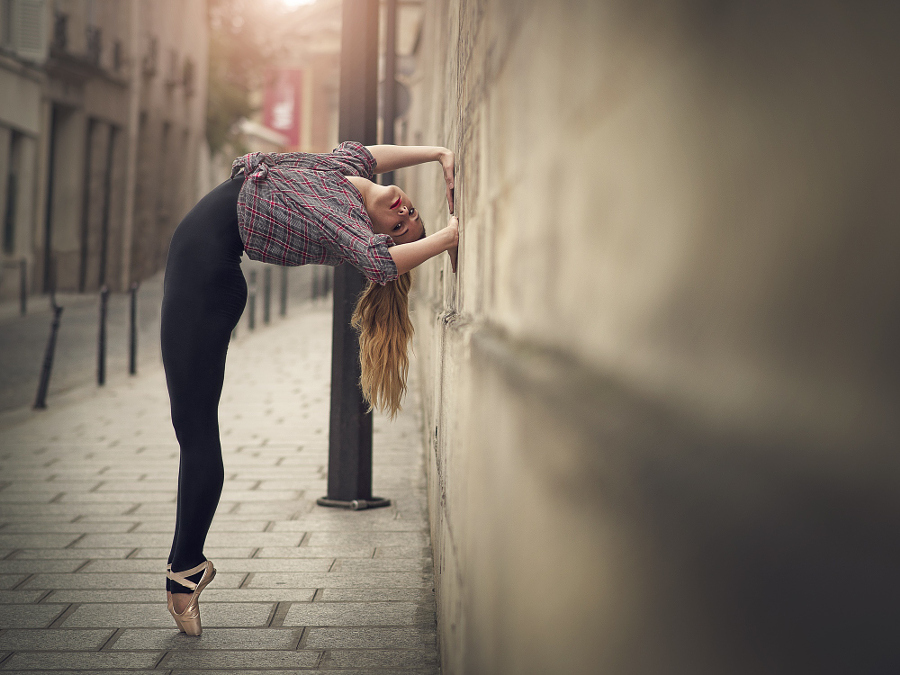 Фотография: Магия танца с мегаполисом: великолепная серия фото гимнастов и танцоров от Димитрия Рулланда №8 - BigPicture.ru