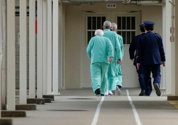 Почему японцы панически боятся своих тюрем?